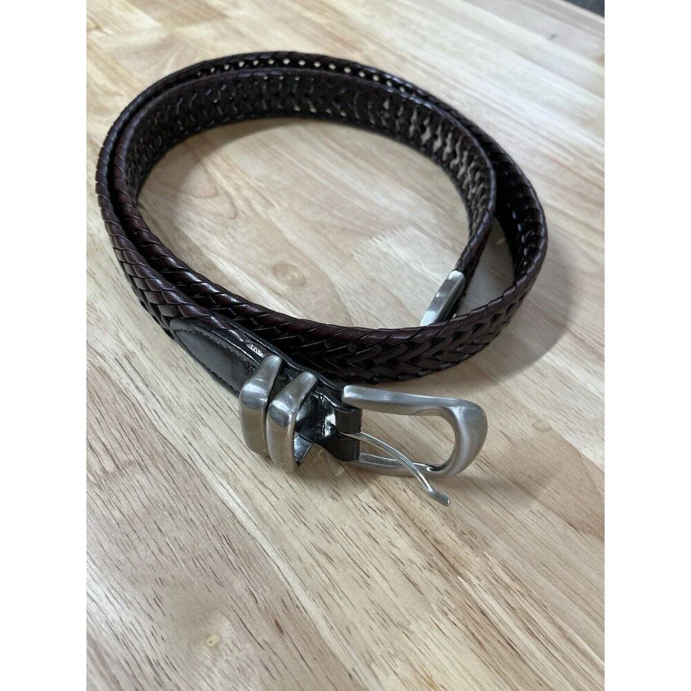 Mens 100% Leather Woven Belt. Heavy Silver Buckle Sz 42 Some wear on‎ inside